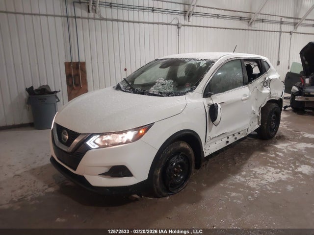 JN1BJ1AW4MW448827 Nissan Qashqai S