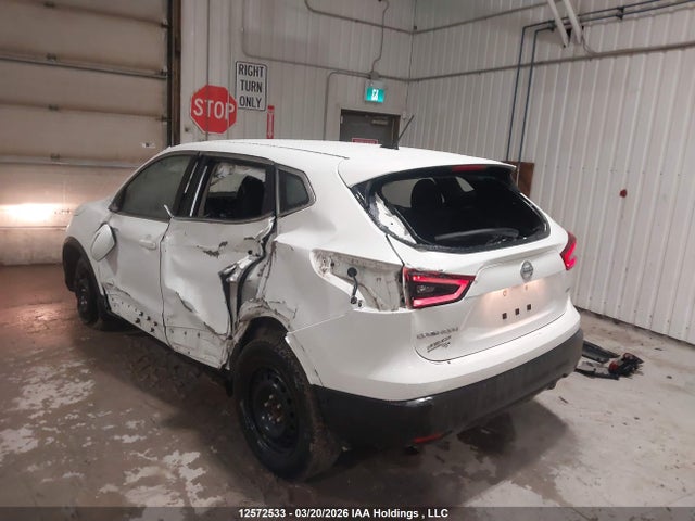 JN1BJ1AW4MW448827 Nissan Qashqai S