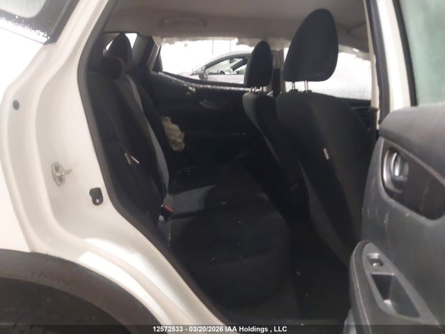 JN1BJ1AW4MW448827 Nissan Qashqai S