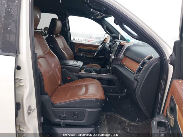 12572535 :رقم المزاد ، 3C6UR5GL3NG207707 vin ، 2022 Ram 2500 Longhorn مزاد بيع