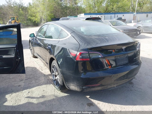 12572542 :رقم المزاد ، 5YJ3E1EB7KF208900 vin ، 2019 Tesla Model 3 Long Range/performance مزاد بيع