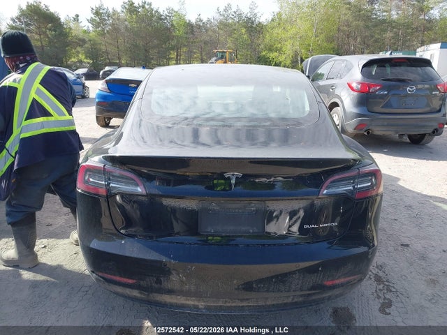 12572542 :رقم المزاد ، 5YJ3E1EB7KF208900 vin ، 2019 Tesla Model 3 Long Range/performance مزاد بيع