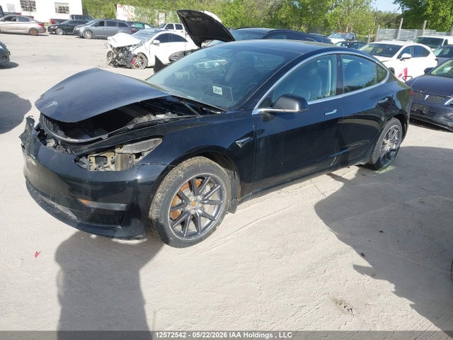 12572542 :رقم المزاد ، 5YJ3E1EB7KF208900 vin ، 2019 Tesla Model 3 Long Range/performance مزاد بيع