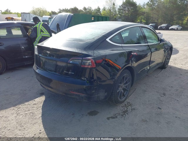 12572542 :رقم المزاد ، 5YJ3E1EB7KF208900 vin ، 2019 Tesla Model 3 Long Range/performance مزاد بيع