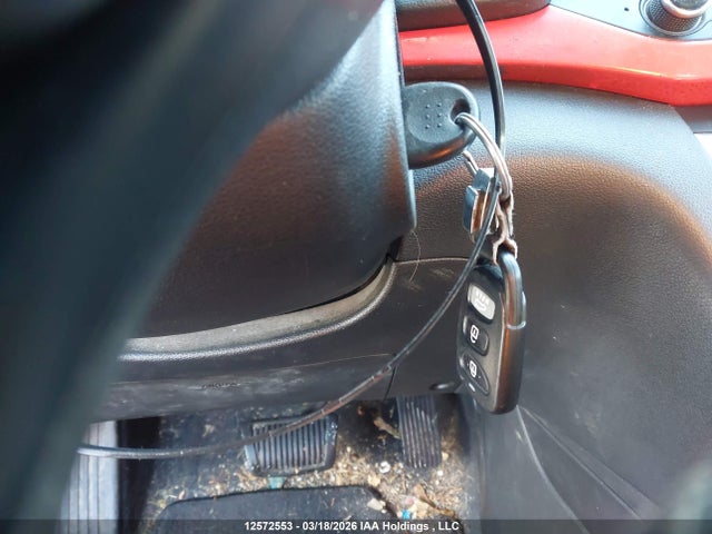 KMHD84LF5JU598576 Hyundai ELANTRA GL
