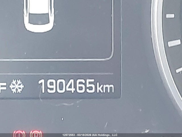 KMHD84LF5JU598576 Hyundai ELANTRA GL