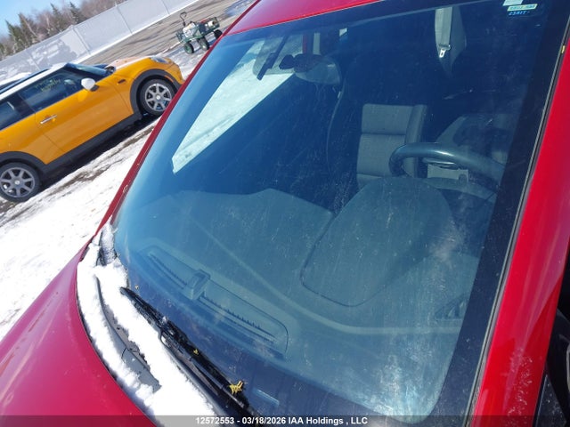 KMHD84LF5JU598576 Hyundai ELANTRA GL