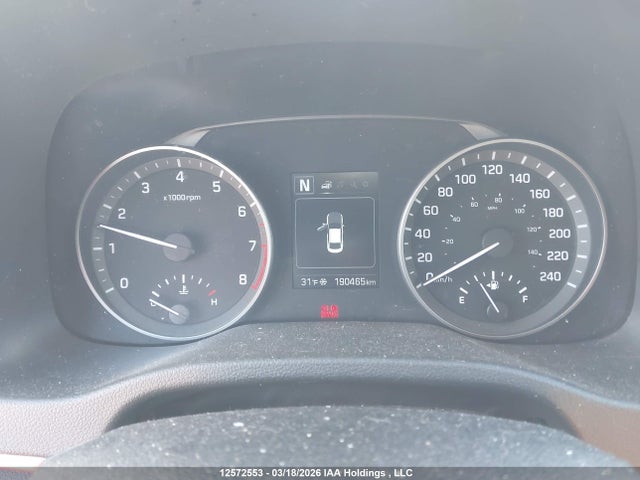 KMHD84LF5JU598576 Hyundai ELANTRA GL