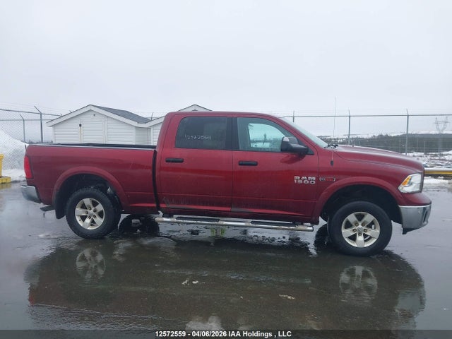 12572559 :رقم المزاد ، 1C6RR7TM5JS240615 vin ، 2018 Ram 1500 Slt مزاد بيع