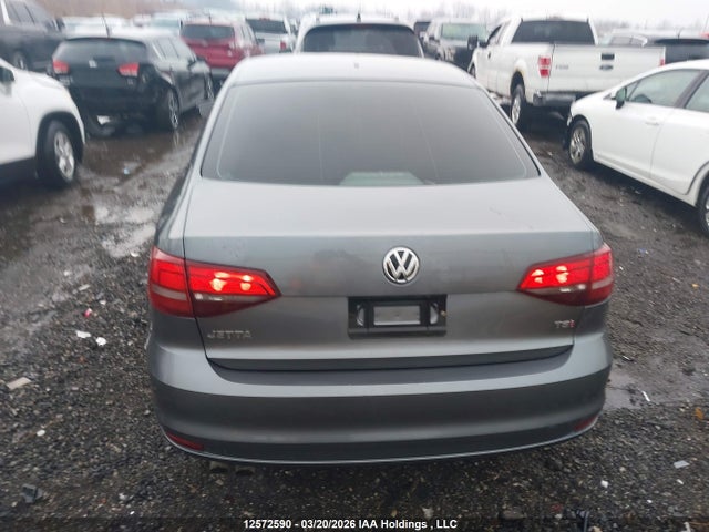 12572590 :رقم المزاد ، 3VW2B7AJ3HM361120 vin ، 2017 Volkswagen Jetta 1.4 Tsi Trendline+ مزاد بيع