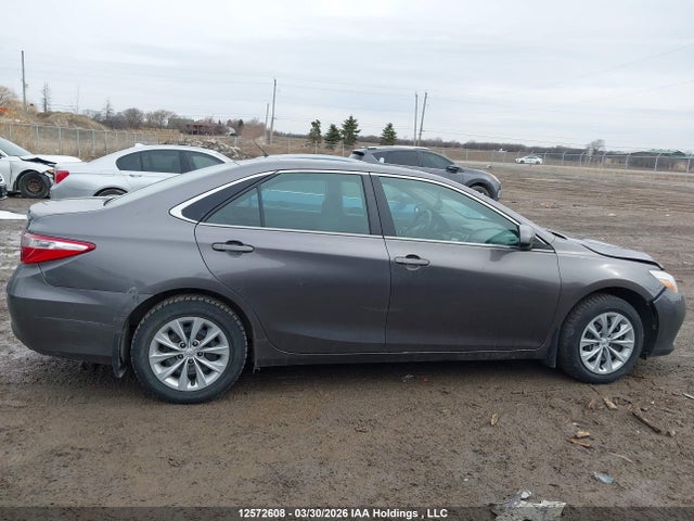 2015 Toyota Camry Le მანქანა იყიდება აუქციონზე, vin: 4T1BF1FK9FU113304, აუქციონის ნომერი: 12572608