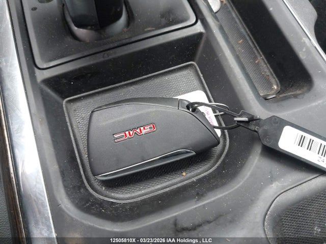 3GTUUCED0RG445608 GMC Sierra 1500 Elevation