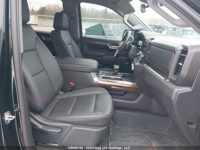 3GTUUCED0RG445608 GMC Sierra 1500 Elevation