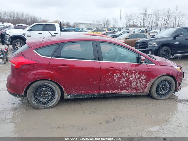 1FADP3N27GL300240 Ford Focus Titanium