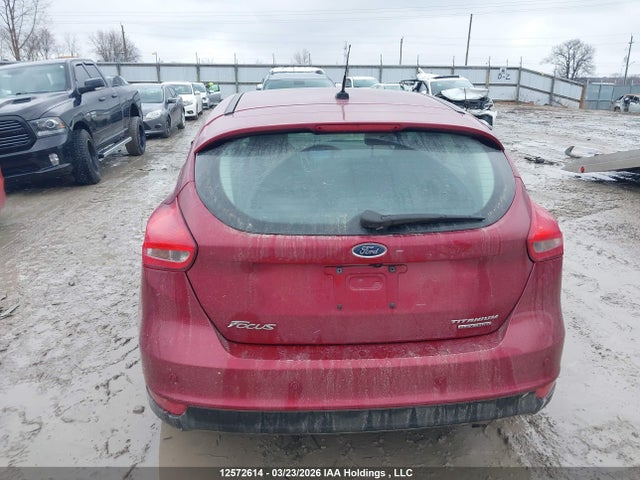1FADP3N27GL300240 Ford Focus Titanium