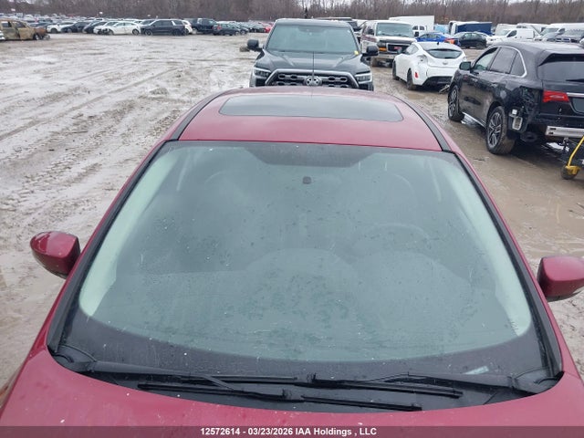 1FADP3N27GL300240 Ford Focus Titanium