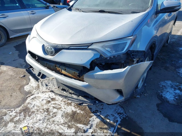 Aukcja sprzedaży 2018 Toyota Rav4 Le, vin: 2T3BFREVXJW697366, numer aukcji: 12552584