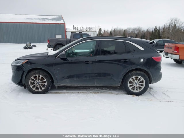 1FMCU9G66MUA80219 Ford ESCAPE SE
