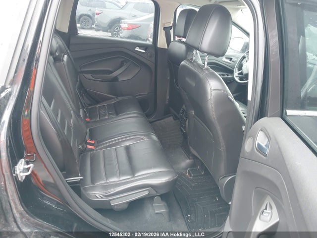1FMCU9J94HUD87817 Ford Escape Titanium