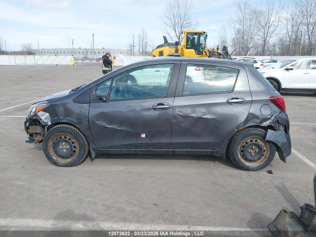 12572622 :رقم المزاد ، VNKKTUD33FA047156 vin ، 2015 Toyota Yaris Le مزاد بيع