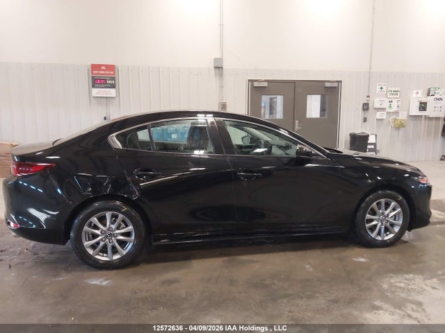 JM1BPBCM1R1709171 Mazda 3 Preferred