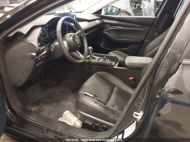 JM1BPBCM1R1709171 Mazda 3 Preferred