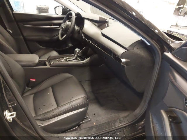JM1BPBCM1R1709171 Mazda 3 Preferred