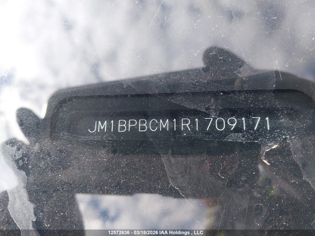JM1BPBCM1R1709171 Mazda 3 Preferred