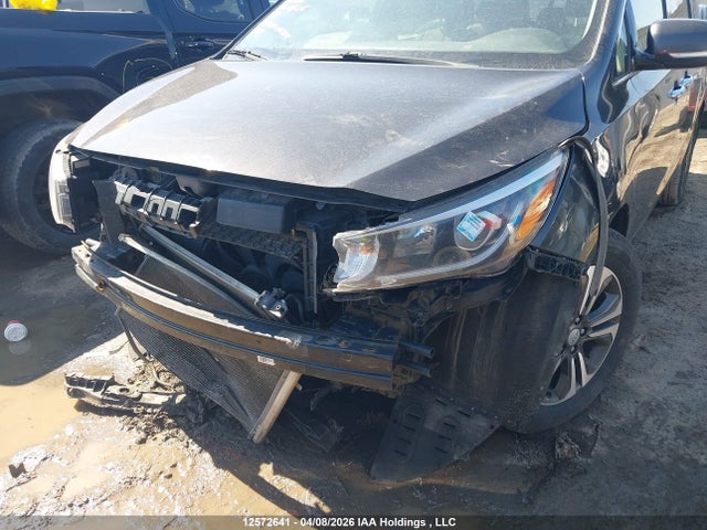 Продажа на аукционе авто 2019 Kia Sedona, vin: KNDMC5C11K6461590, номер лота: 12572641