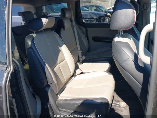 Продажа на аукционе авто 2019 Kia Sedona, vin: KNDMC5C11K6461590, номер лота: 12572641