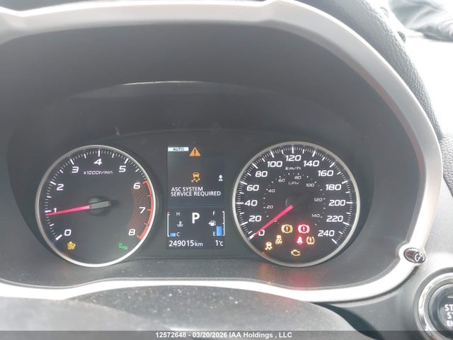 JA4AT4AA7JZ610916 Mitsubishi Eclipse Cross Le
