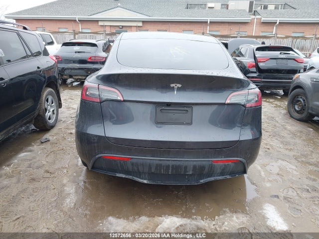7SAYGDED5SF264629 Tesla Model Y