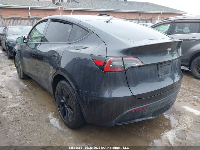 7SAYGDED5SF264629 Tesla Model Y