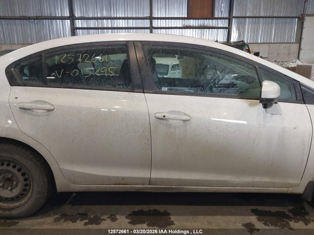 Продаж на аукціоні авто 2015 Honda Civic Lx, vin: 2HGFB2E56FH013295, номер лоту: 12572661