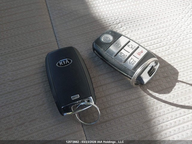 2019 Kia Sedona Lx/ex მანქანა იყიდება აუქციონზე, vin: KNDMB5C14K6462753, აუქციონის ნომერი: 12572662