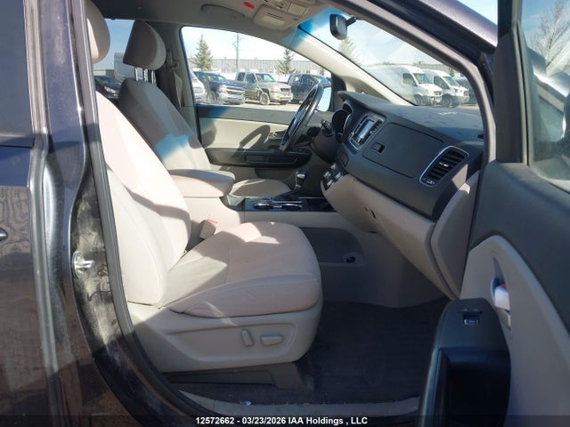 2019 Kia Sedona Lx/ex მანქანა იყიდება აუქციონზე, vin: KNDMB5C14K6462753, აუქციონის ნომერი: 12572662