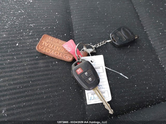 12572665 :رقم المزاد ، 2T3RFREVXFW314581 vin ، 2015 Toyota Rav4 Xle مزاد بيع