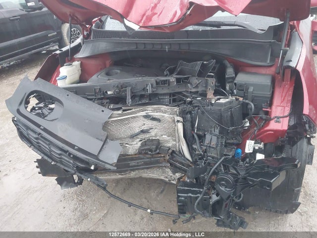 5XYPGDA34KG587956 KIA Sorento 2.4l Lx