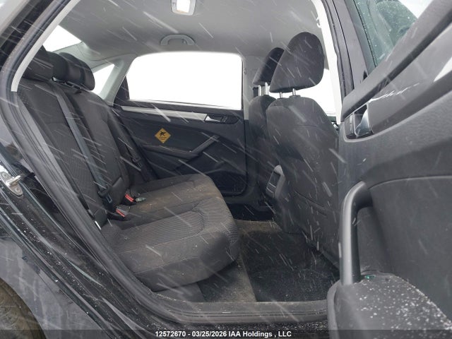 12572670 :رقم المزاد ، 1VWAS7A34FC099250 vin ، 2015 Volkswagen Passat S مزاد بيع