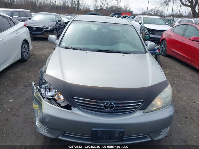 12572682 :رقم المزاد ، 4T1BF32K86U623368 vin ، 2006 Toyota Camry Le/xle/se مزاد بيع