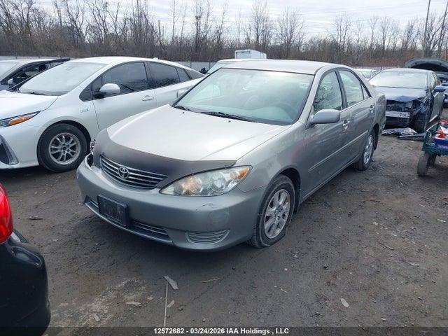 12572682 :رقم المزاد ، 4T1BF32K86U623368 vin ، 2006 Toyota Camry Le/xle/se مزاد بيع
