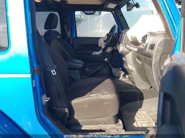 1C4GJWBG4FL517110 Jeep Wrangler Sahara