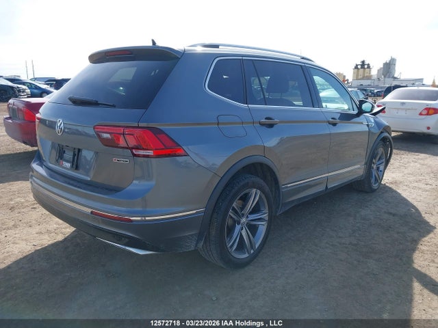12572718 :رقم المزاد ، 3VV4B7AX3MM083296 vin ، 2021 Volkswagen Tiguan Highline مزاد بيع