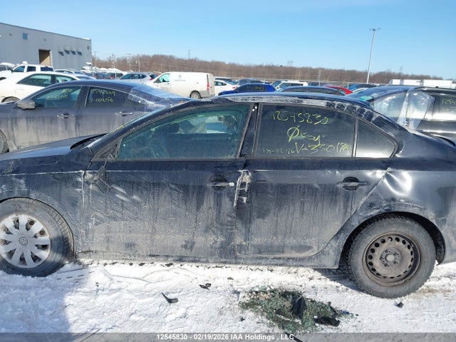 12545830 :رقم المزاد ، 3VW2B7AJ6HM330198 vin ، 2017 Volkswagen Jetta 1.4 Tsi Trendline+ مزاد بيع