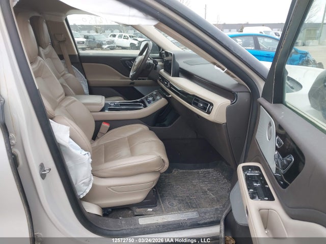 5LMYJ8XY5NNL01683 Lincoln Aviator Grand Touring