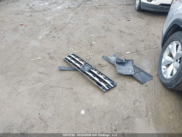 12572752 :رقم المزاد ، 1V2LR2CA9JC506430 vin ، 2018 Volkswagen Atlas Se مزاد بيع
