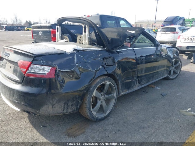 12572763 :رقم المزاد ، WAULGBFHXBN004870 vin ، 2011 Audi S5 مزاد بيع