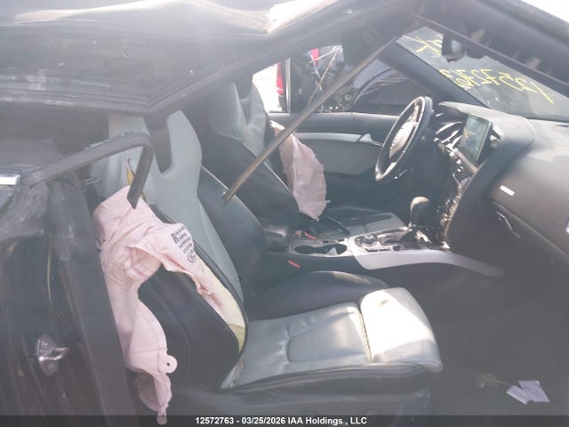 12572763 :رقم المزاد ، WAULGBFHXBN004870 vin ، 2011 Audi S5 مزاد بيع