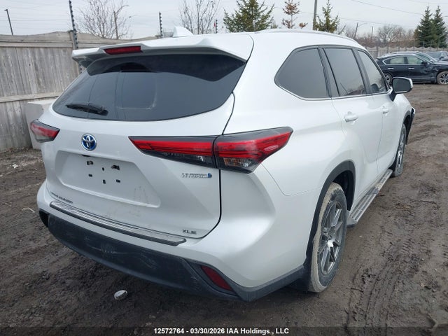 12572764 :رقم المزاد ، 5TDABRCH8PS570081 vin ، 2023 Toyota Highlander Hybrid Xle مزاد بيع