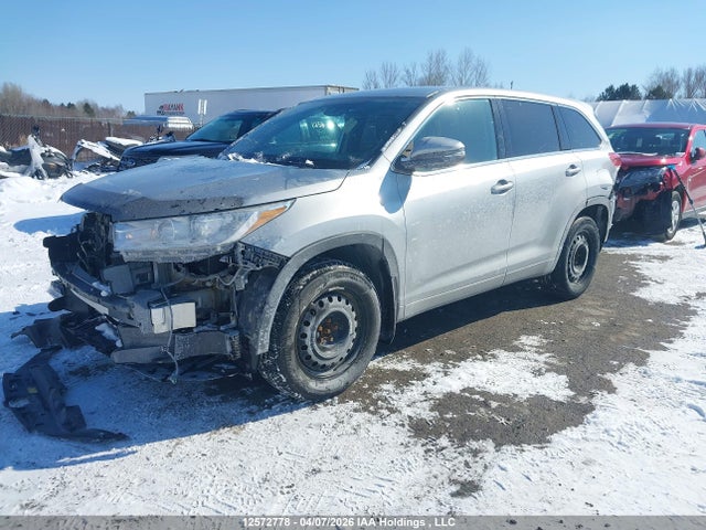2018 Toyota Highlander მანქანა იყიდება აუქციონზე, vin: 5TDBZRFH0JS882365, აუქციონის ნომერი: 12572778